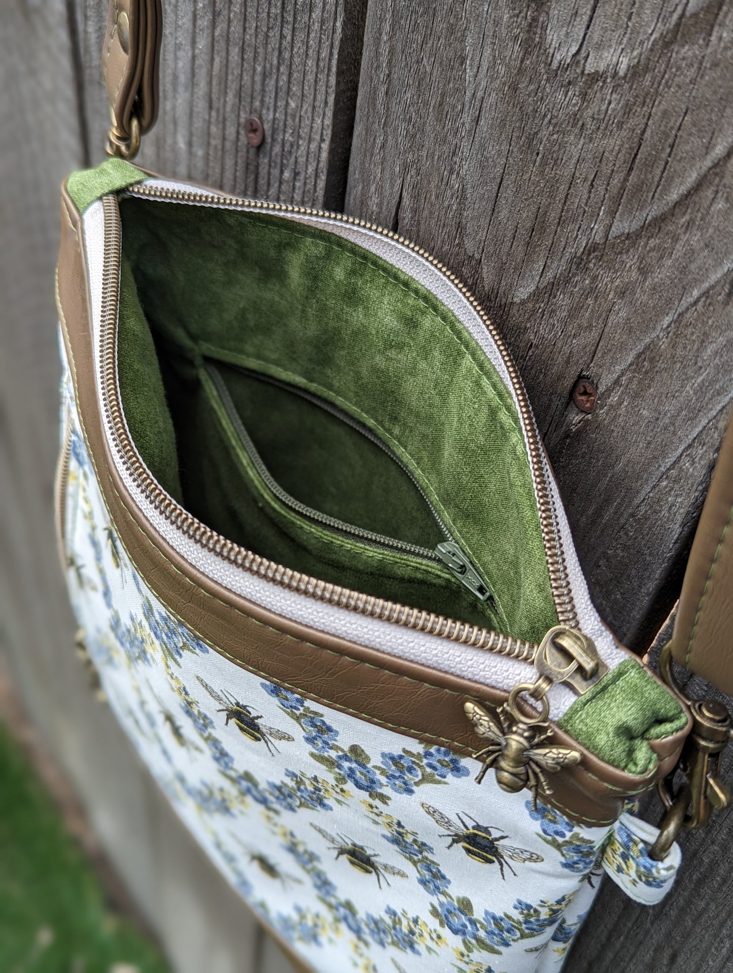 Medium Crossbody Sling--BEE
